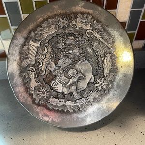 Vintage Metzke Santa cookie tin